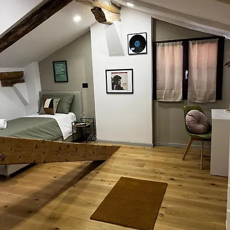 San Petronio House